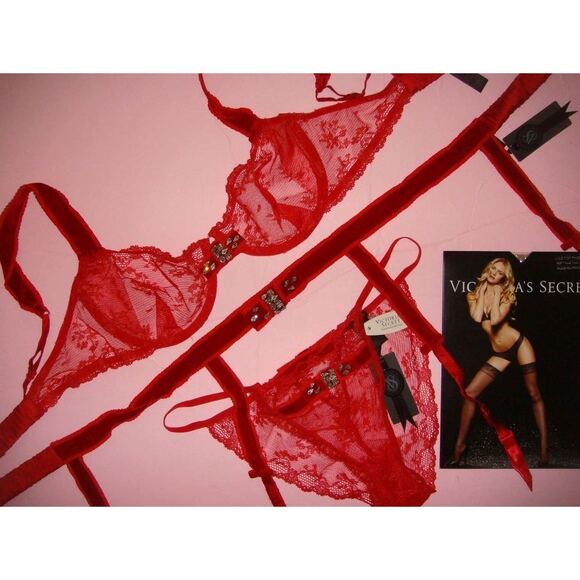 Victoria's Secret DESIGNER COLLECTION 32C,36C BRA SET+garter RED velvet Swarovsk - Picture 10 of 11